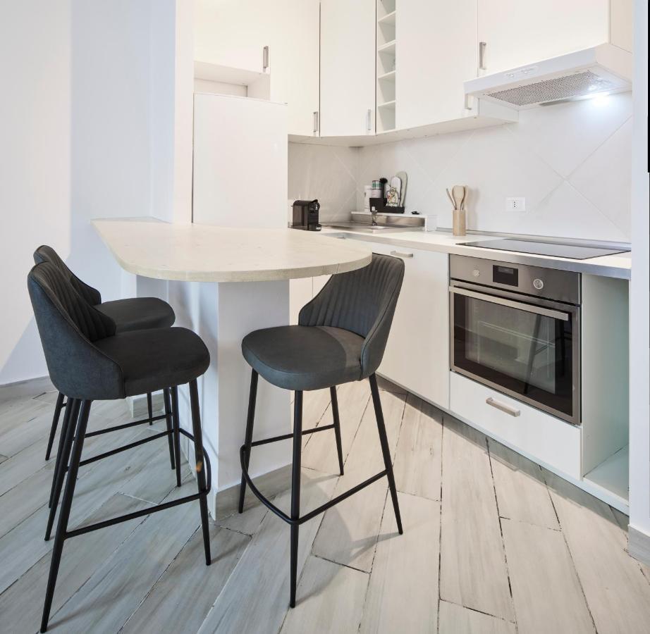 Centrale Elyon Apartment Milan Luaran gambar
